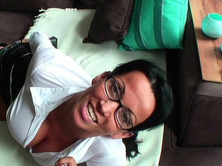 German Mom suprise Step Sohn with blowjob in the Morning