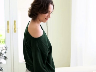 Hot step mom Lilly made her fantasy come true