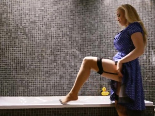 Busty blonde step mom sharing big dong with teen