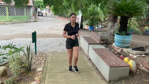 Me vengo de mi mejor amiga con su ex novio latino lo invito a follar con su enorme pene en casa de sus padrastros hasta sacarle su rica leche hl