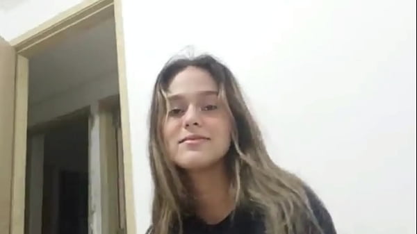 Hermanastra aburrida quiere probar juguetes sexuales, La folle duro y no podía gritar! CREAMPIE- HISTORIA COMPLETA