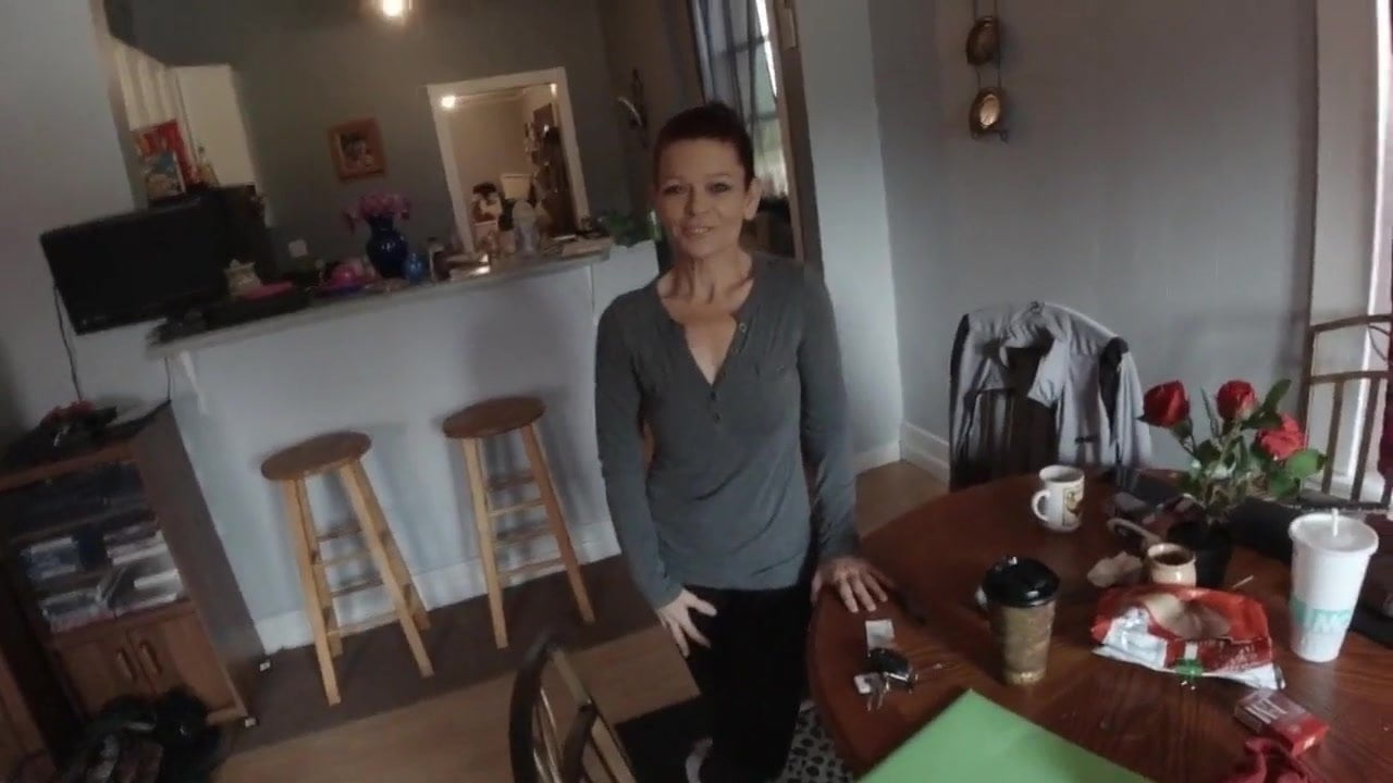 Real Step Mom Pays Off Her Stepson’s Debt (With Proof)