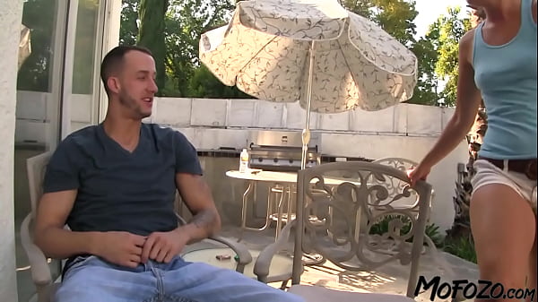 MOFOZO.com – Horny Amateur Gets A Facial